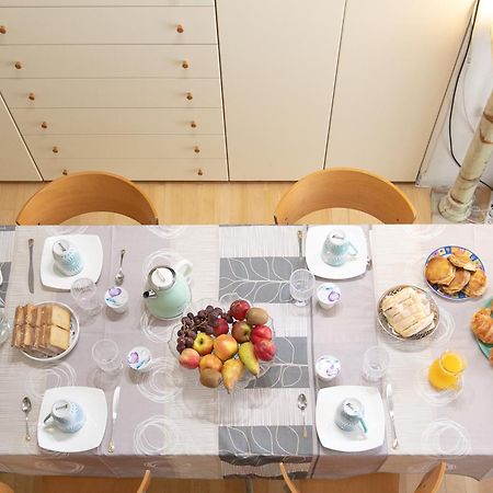 콰르투 산텔레나 Giardini E Mare B&B 외부 사진