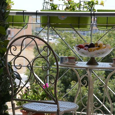 콰르투 산텔레나 Giardini E Mare B&B 외부 사진