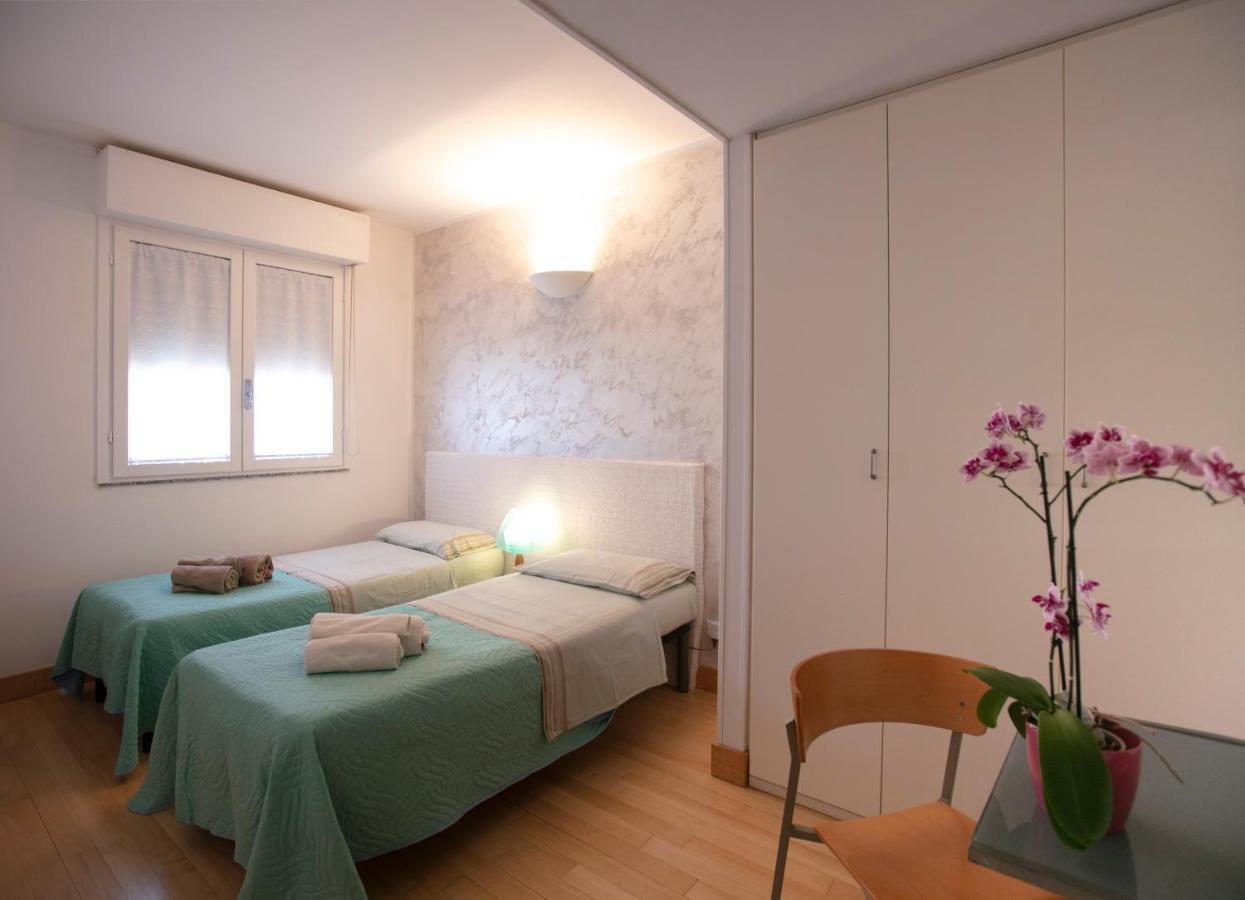 콰르투 산텔레나 Giardini E Mare B&B 외부 사진