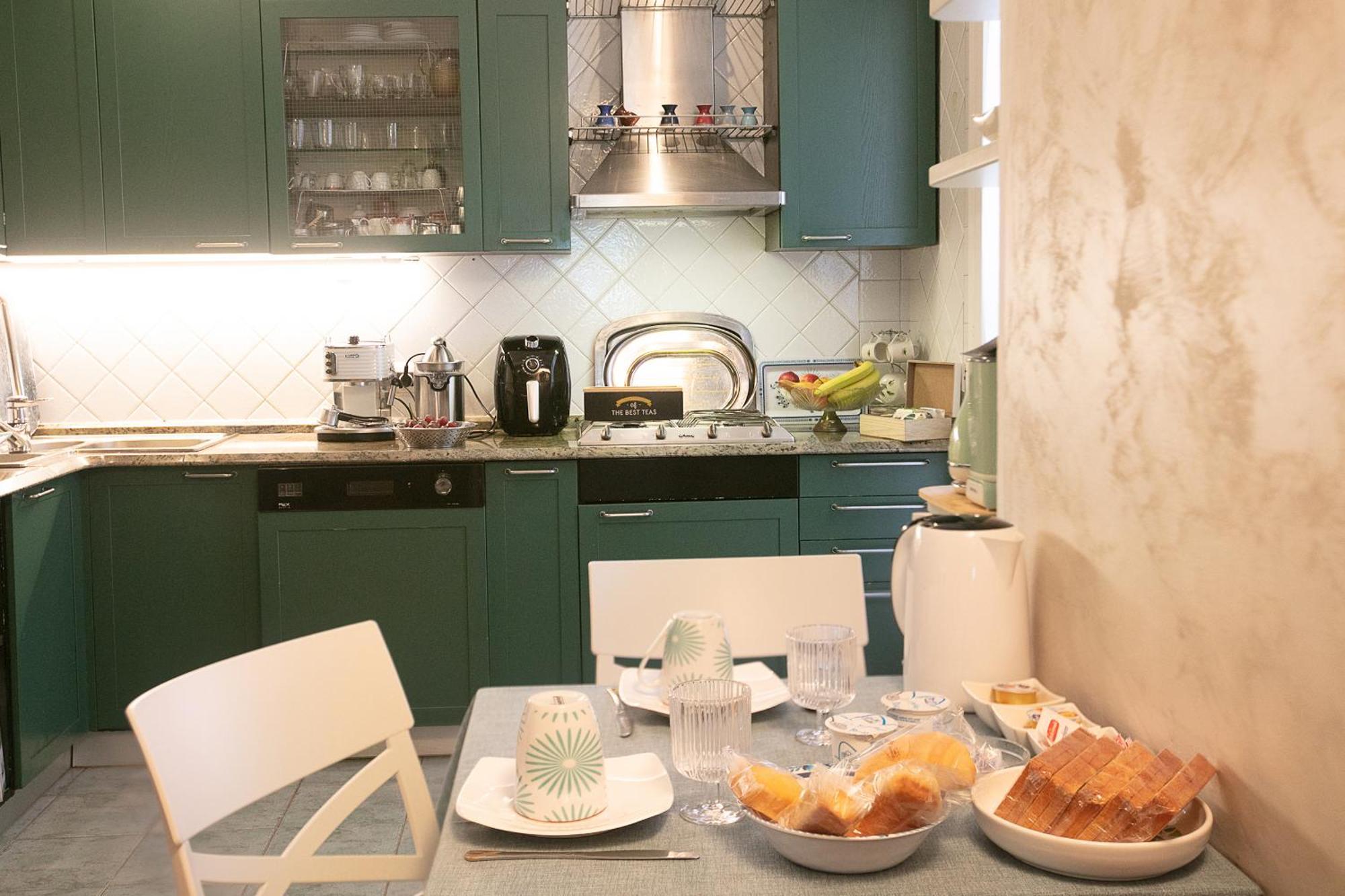 콰르투 산텔레나 Giardini E Mare B&B 외부 사진