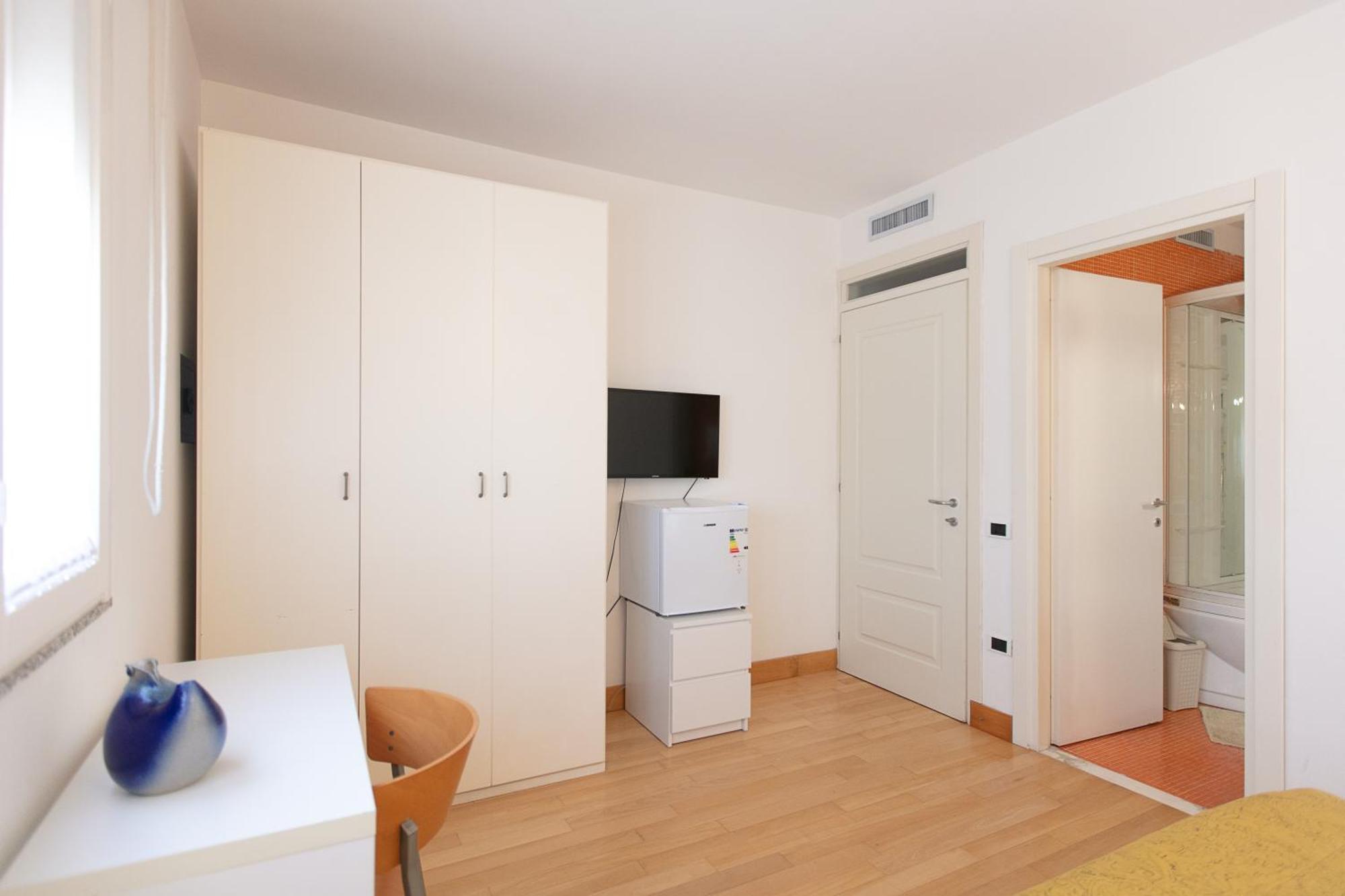 콰르투 산텔레나 Giardini E Mare B&B 외부 사진