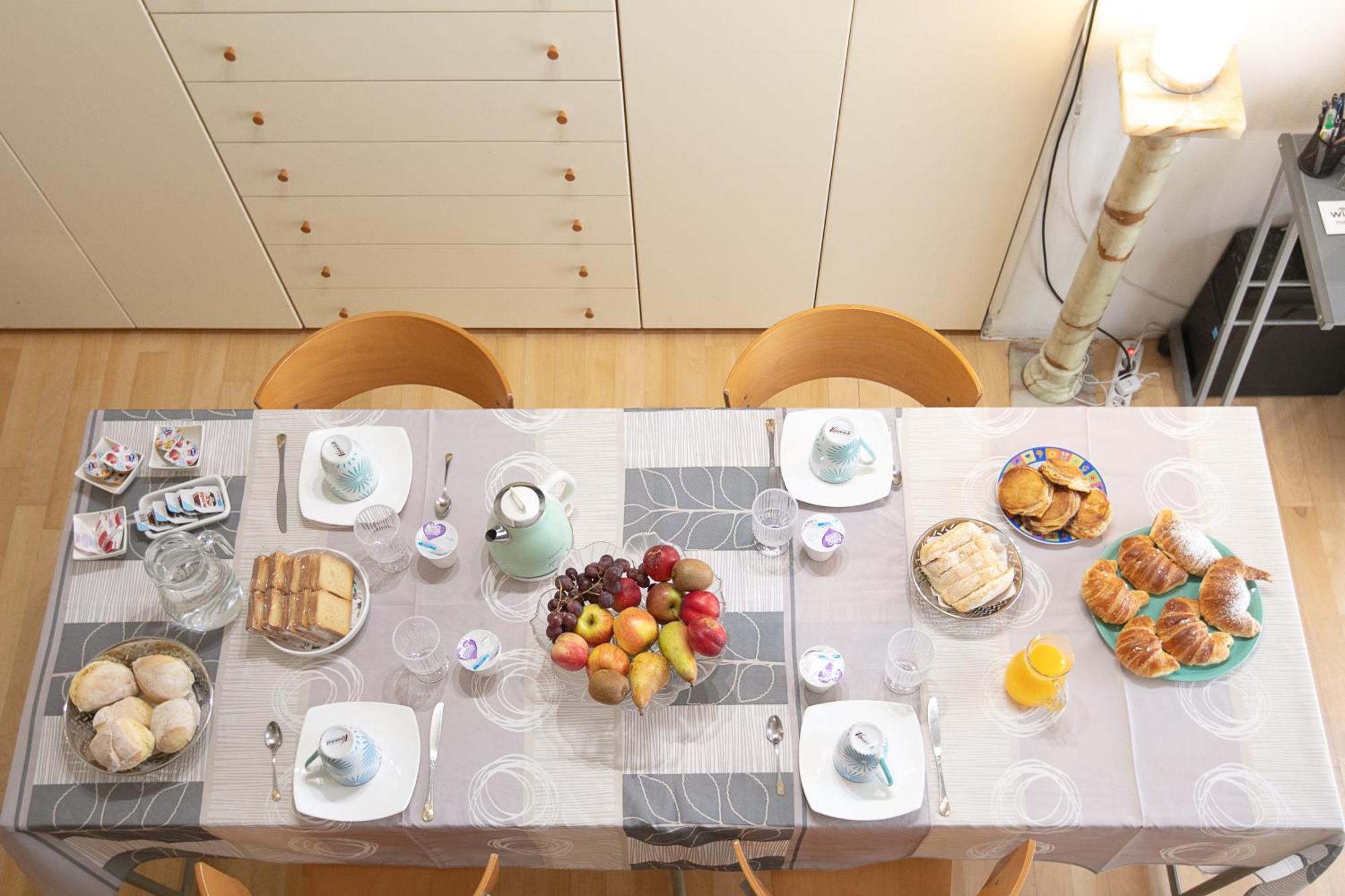 콰르투 산텔레나 Giardini E Mare B&B 외부 사진