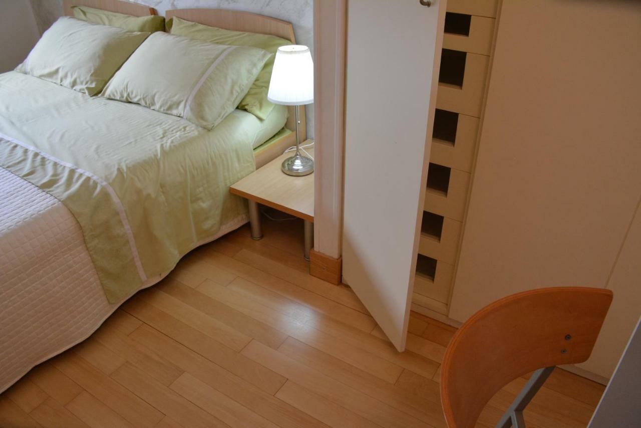 콰르투 산텔레나 Giardini E Mare B&B 외부 사진